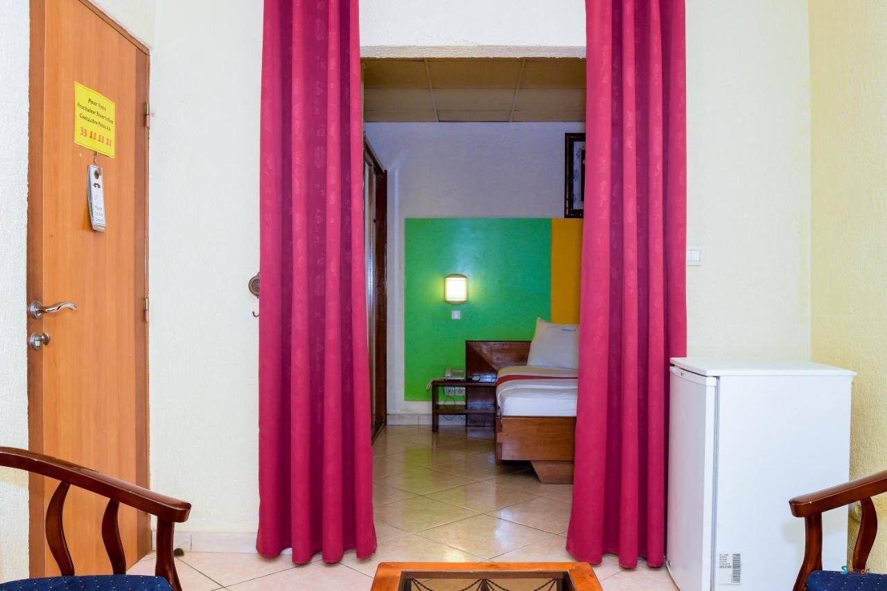 Serena Hotel Douala Exterior foto