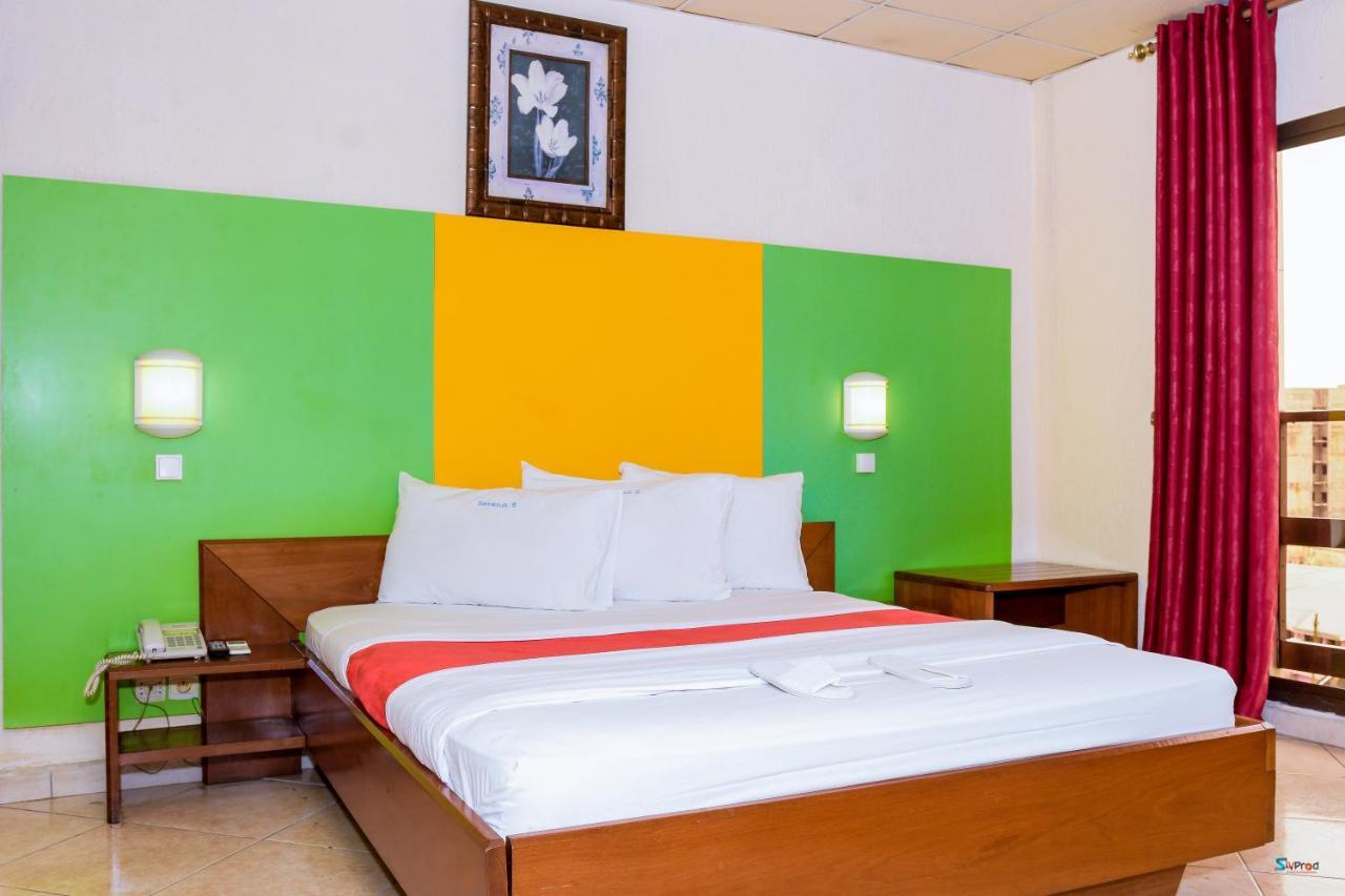 Serena Hotel Douala Exterior foto
